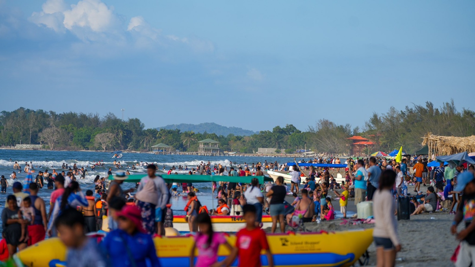 IHT reporta entre 100 y 200 mil personas diarias en destinos turísticos durante Semana Santa
